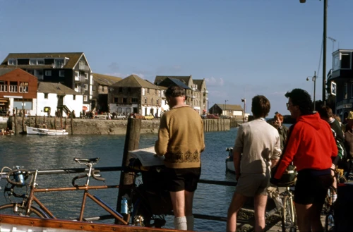 09 Apr 1982 · Cornwall: Day 1: Home to Golant YH