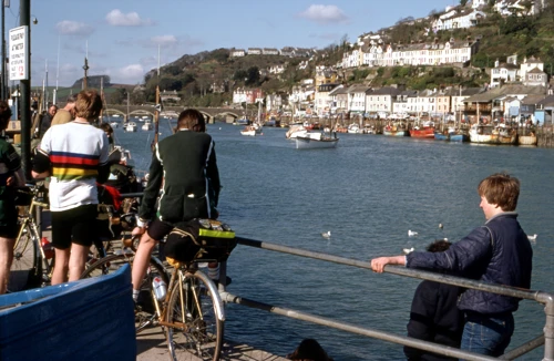 09 Apr 1982 · Cornwall: Day 1: Home to Golant YH