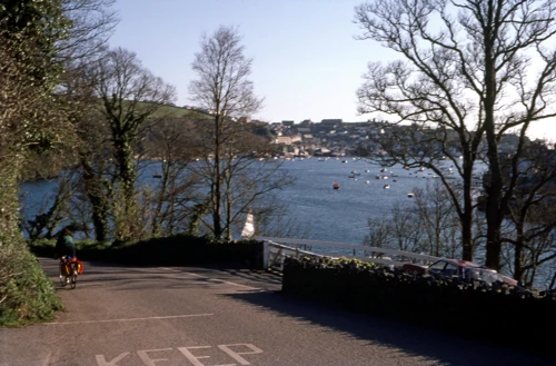 09 Apr 1982 · Cornwall: Day 1: Home to Golant YH
