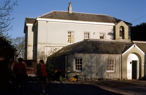 09 Apr 1982 · Cornwall: Day 1: Home to Golant YH