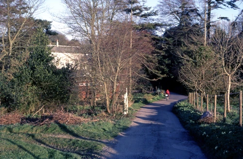 09 Apr 1982 · Cornwall: Day 1: Home to Golant YH