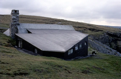 11 Apr 1982 · Cornwall: Day 3: Tintagel to Elmscott YH