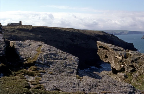11 Apr 1982 · Cornwall: Day 3: Tintagel to Elmscott YH
