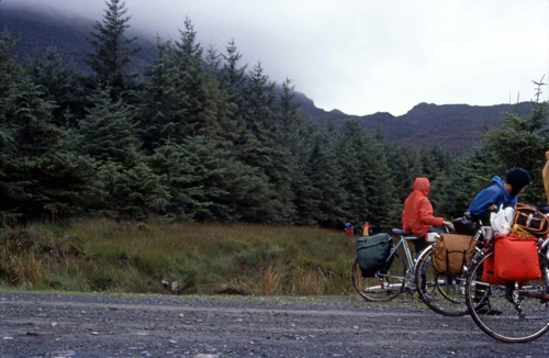 01 Sep 1982 · Snowdonia: Day 5: Gerddi Bluog to Dinas Mawddwy YH