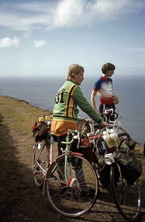 06 Apr 1985 · North Devon and Exmoor: Day 2 Instow to Lynton YH