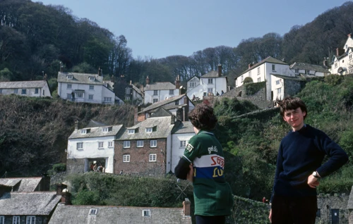 18 Apr 1981 · North Devon: Day 2: Elmscott to Instow YH